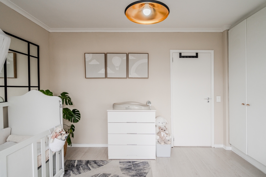 To Let 2 Bedroom Property for Rent in Fresnaye Western Cape